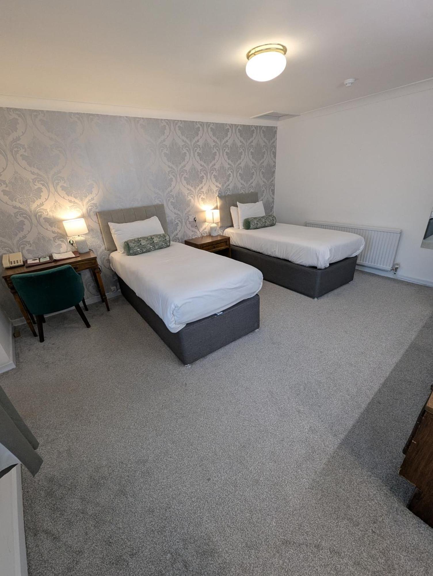 The Walnut Tree Hotel Bridgwater Exteriör bild