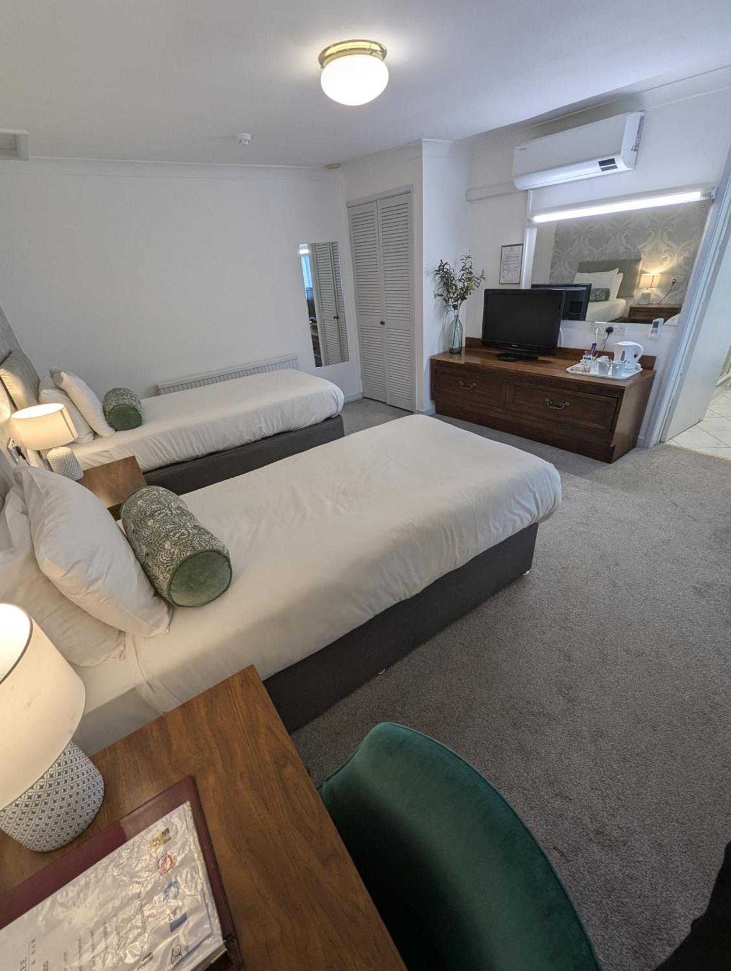 The Walnut Tree Hotel Bridgwater Exteriör bild