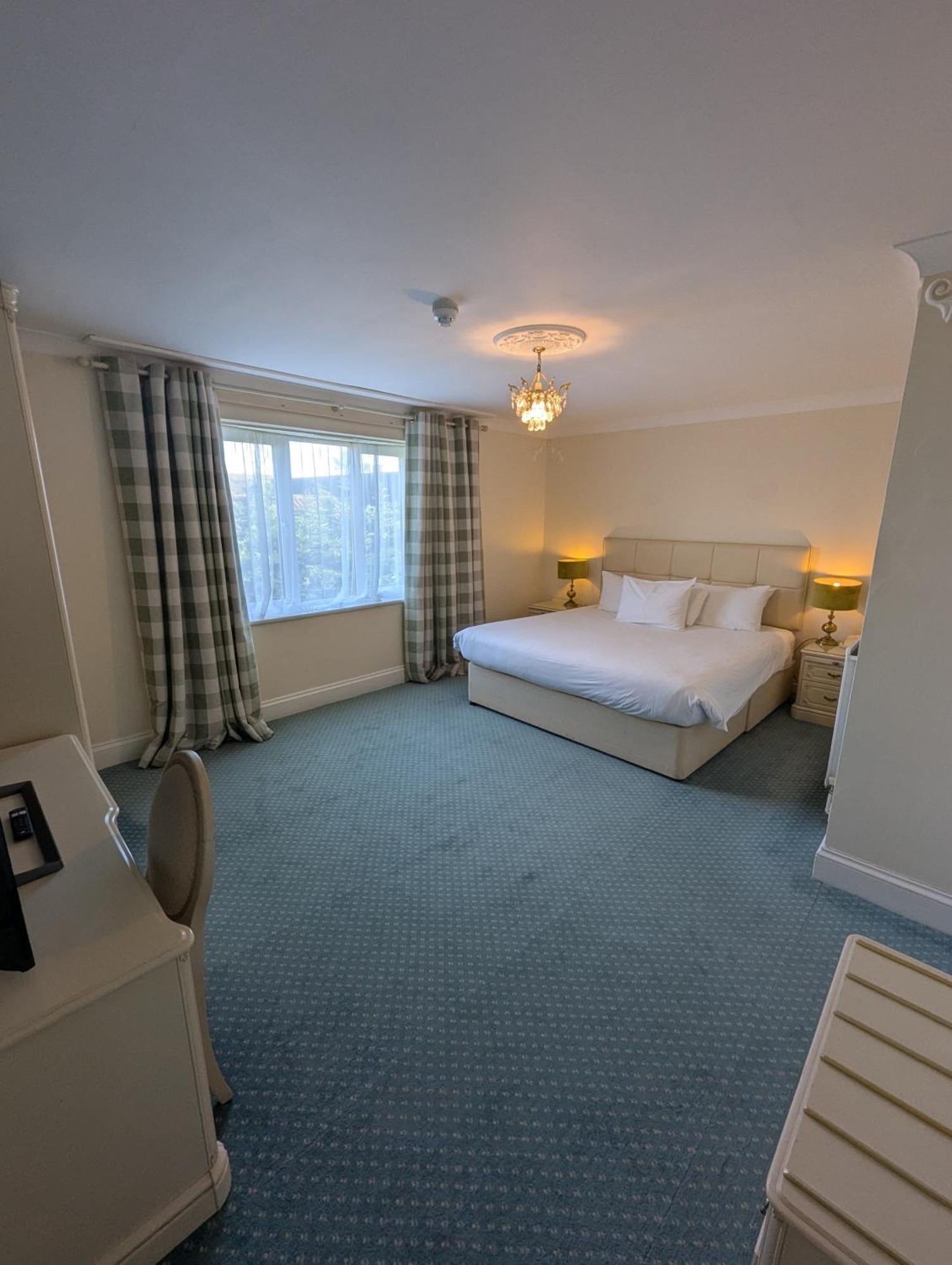 The Walnut Tree Hotel Bridgwater Exteriör bild
